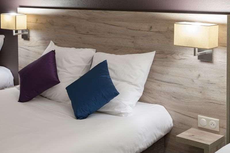 Brit Hotel Saumur 디스트르 객실 사진