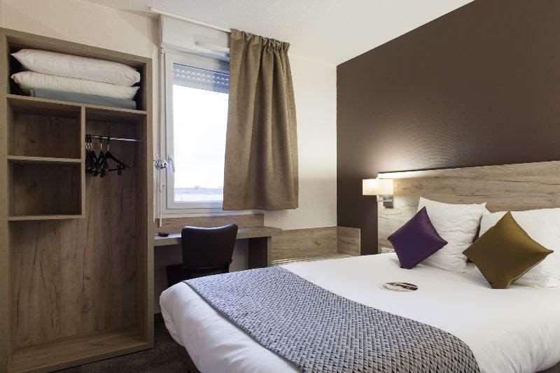 Brit Hotel Saumur 디스트르 객실 사진